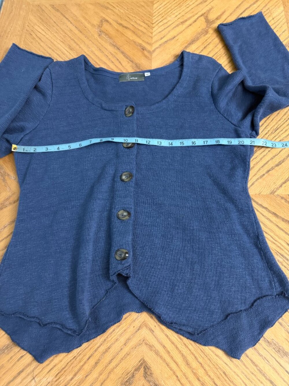 Willow Vintage Cotton Knit Cardigan with Asymmetrical Hem - Picture 6 of 10